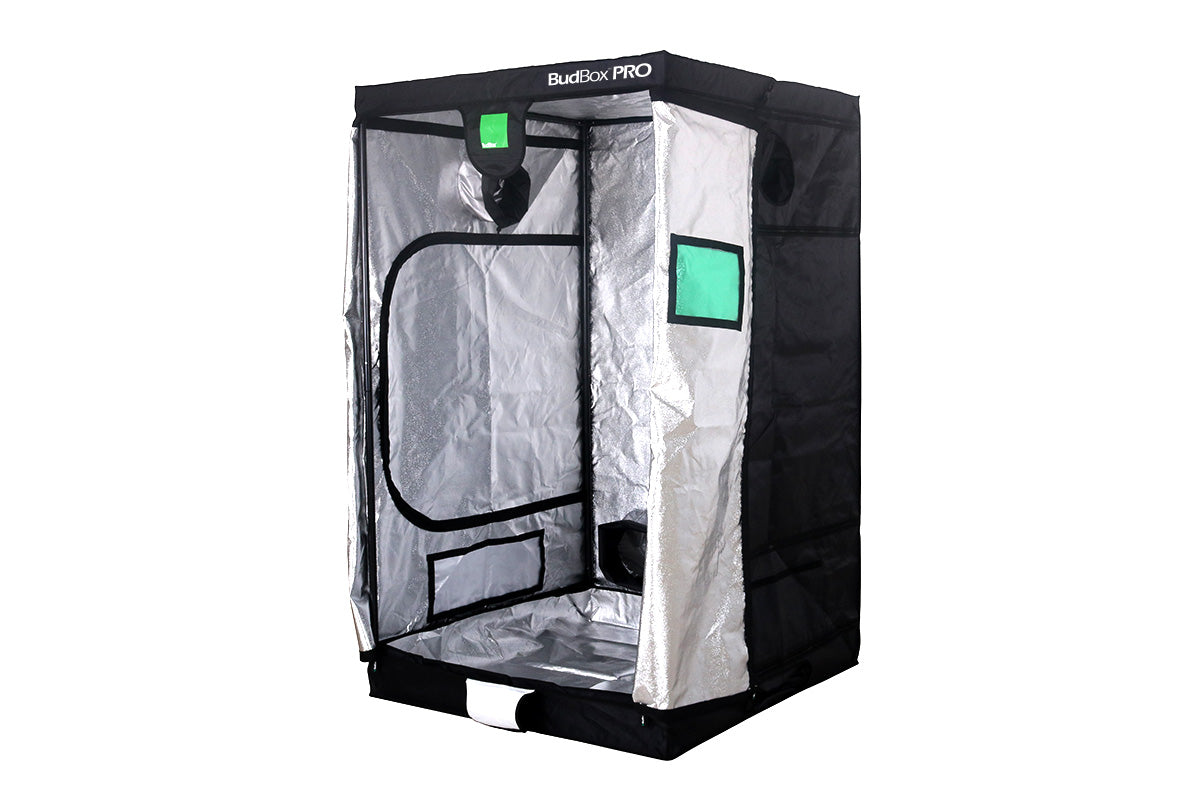 BudBox PRO XL 120x120x200 grow tent closed, front view