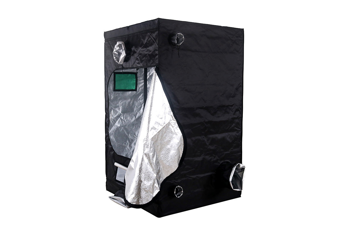 Side access doors of the BudBox PRO XL 120x120x200 grow tent