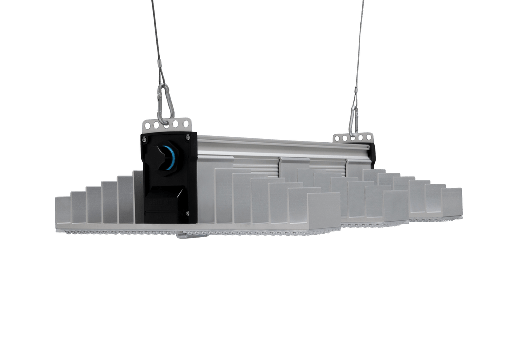 Sanlight EVO 3-60 1.5 LED grow light seen from the front