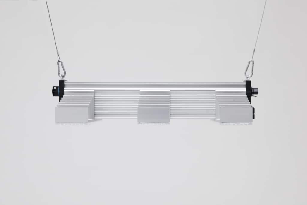Sanlight EVO 3-100 1.5 grow light detail of the LED modules and secondary optics
