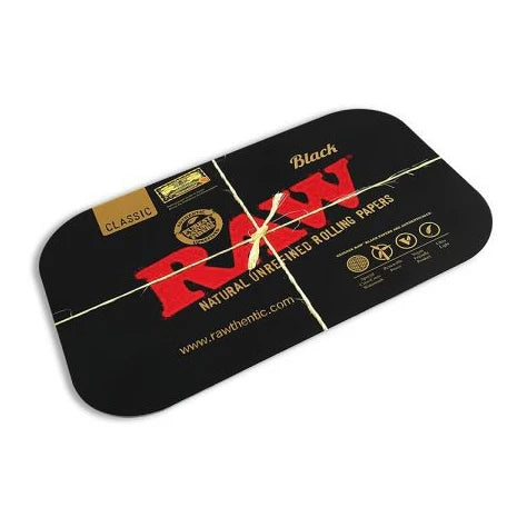 RAW Black Magnetic Tray Cover, close-up of the matte black magnetic lid
