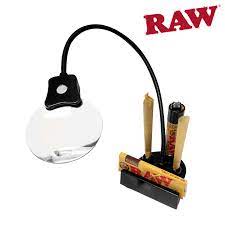 RAW Perspector magnetic magnifier with LED light, front view